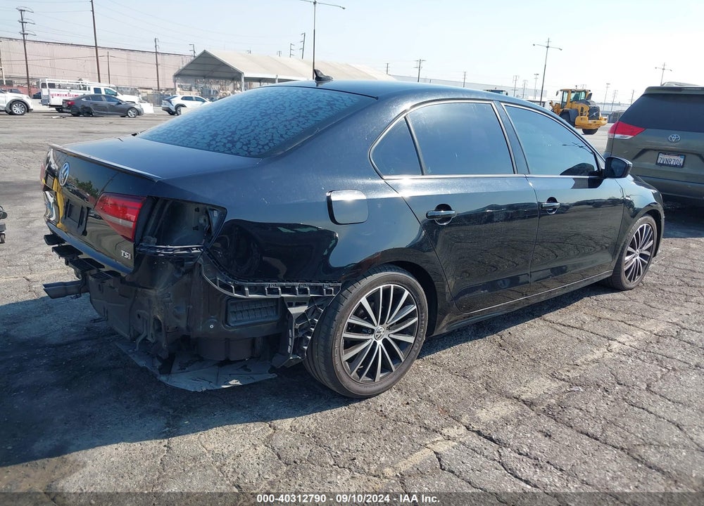 2016 VOLKSWAGEN JETTA 1.8T SPORT VIN: 3VWD17AJ7GM234025