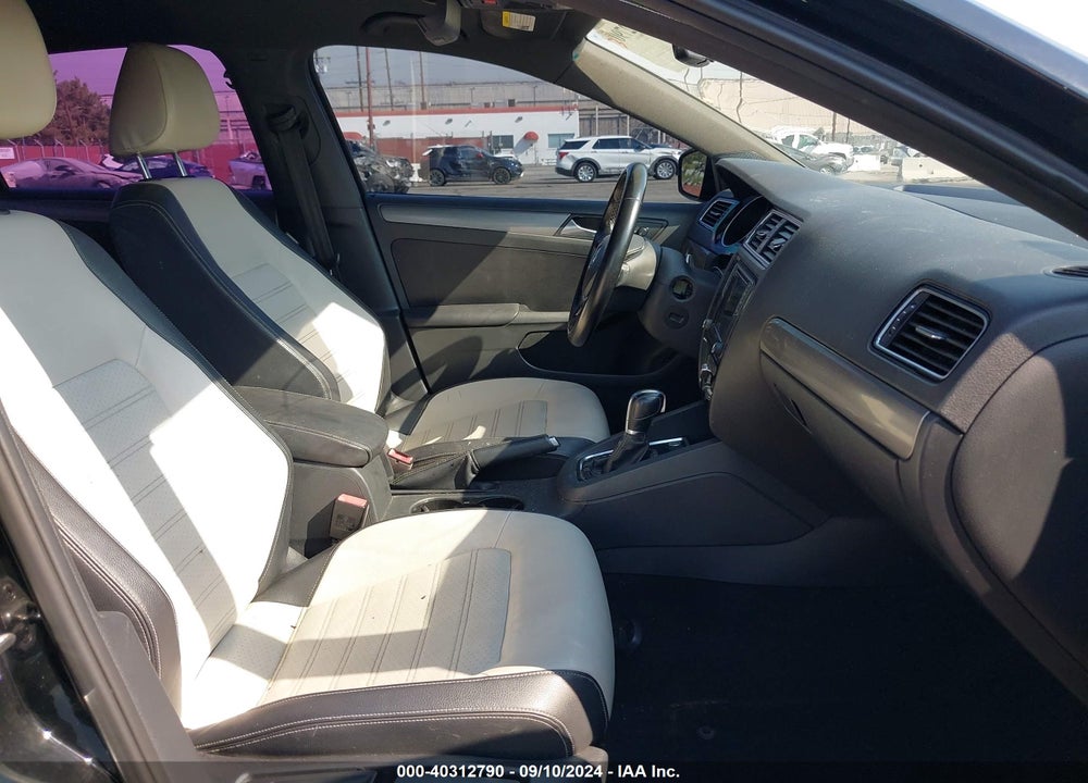 2016 VOLKSWAGEN JETTA 1.8T SPORT VIN: 3VWD17AJ7GM234025