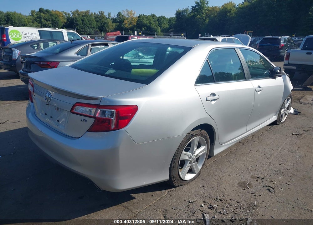 2014 TOYOTA CAMRY SE VIN: 4T1BF1FK3EU824365
