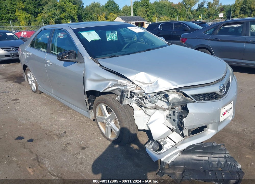2014 TOYOTA CAMRY SE VIN: 4T1BF1FK3EU824365