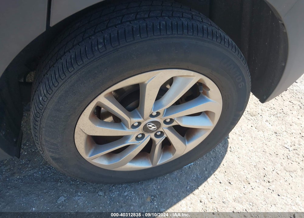 2018 HYUNDAI TUCSON SEL VIN: KM8J3CA49JU653947