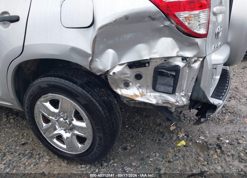 2011 TOYOTA RAV4 BASE (A4) VIN: 2T3KF4DV9BW072947