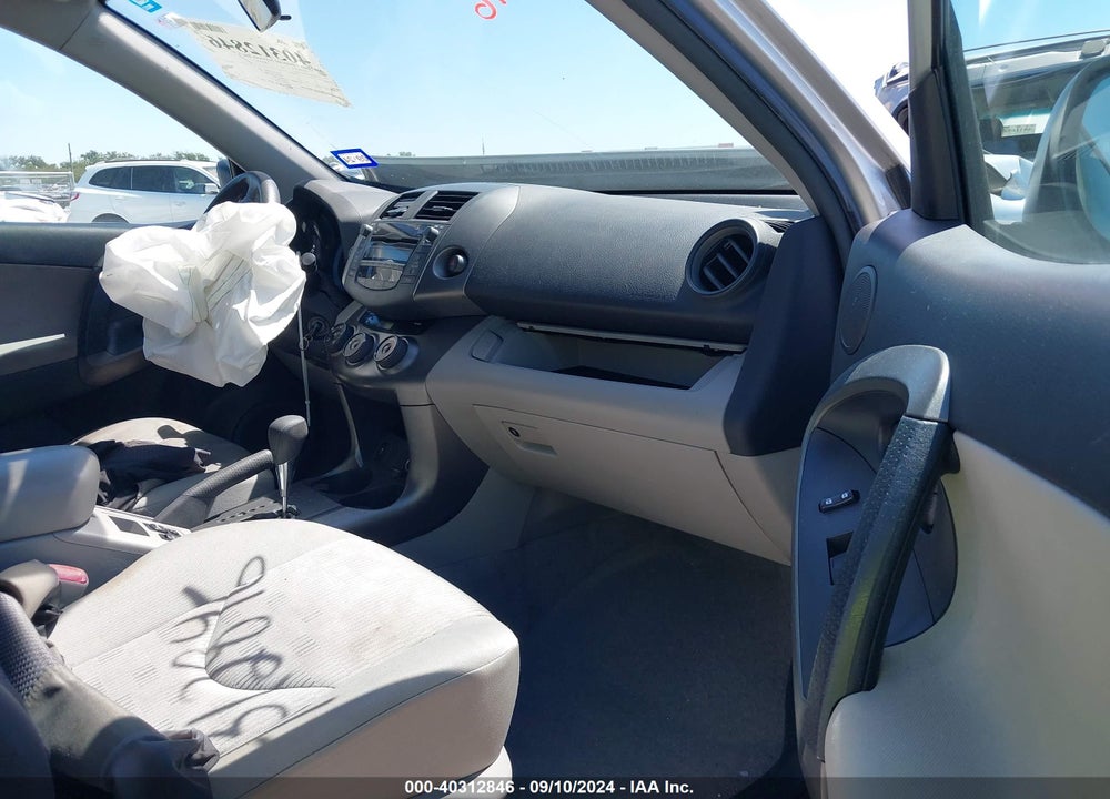 2011 TOYOTA RAV4 VIN: 2T3BF4DV7BW138816