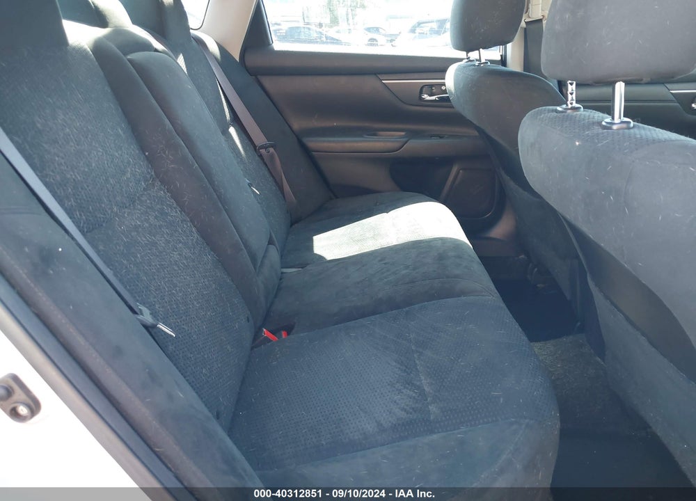 2015 NISSAN ALTIMA 2.5 SV VIN: 1N4AL3AP0FC268021