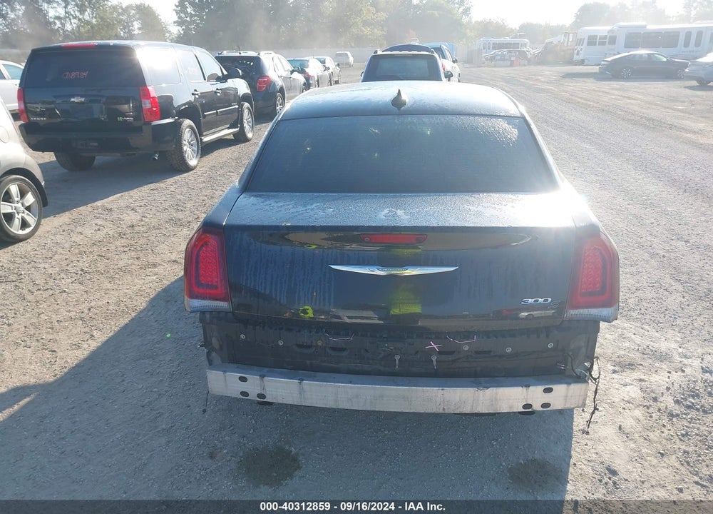 2017 CHRYSLER 300 300S VIN: 2C3CCABG0HH582472