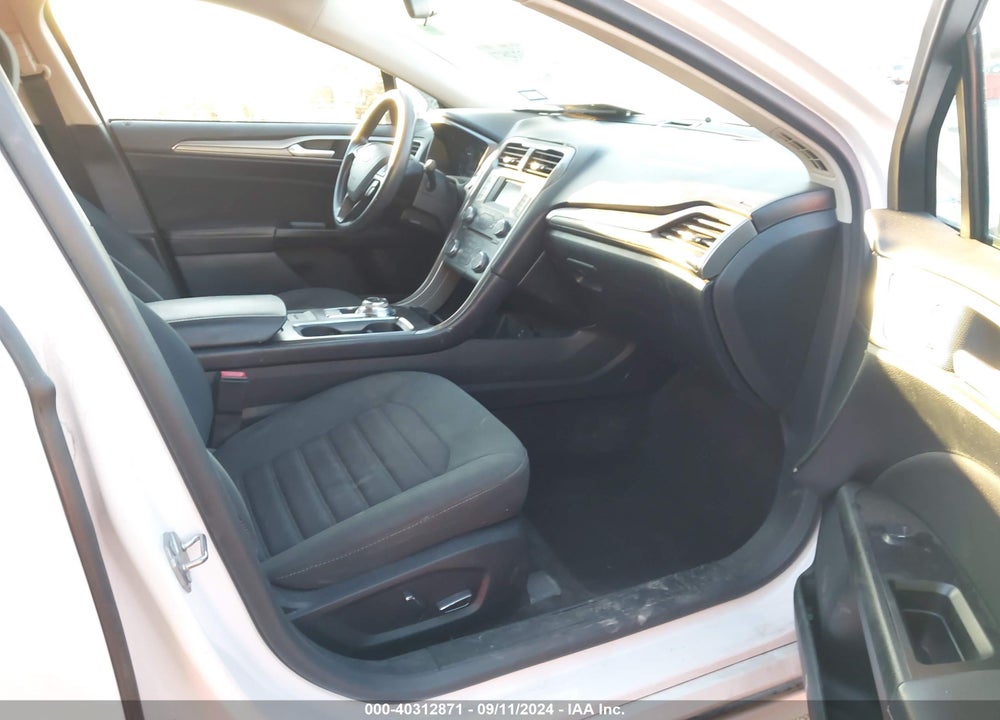 2017 FORD FUSION SE VIN: 3FA6P0H78HR379080