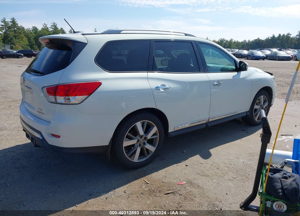 2013 NISSAN PATHFINDER PLATINUM VIN: 5N1AR2MM2DC623137
