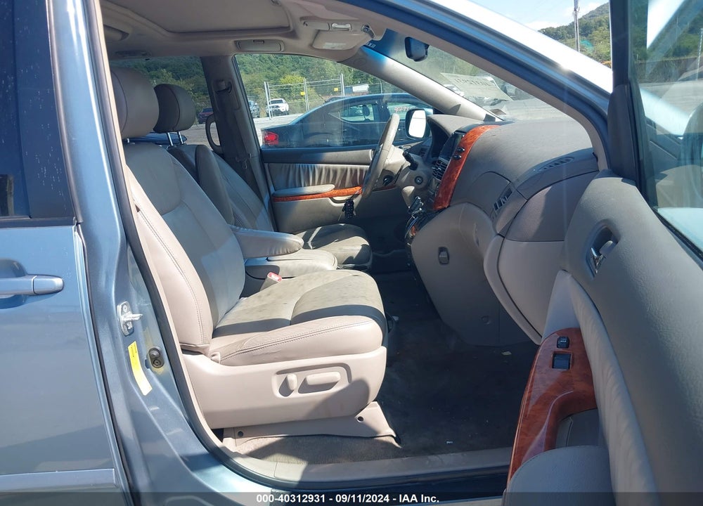 2007 TOYOTA SIENNA XLE VIN: 5TDZK22C77S098035