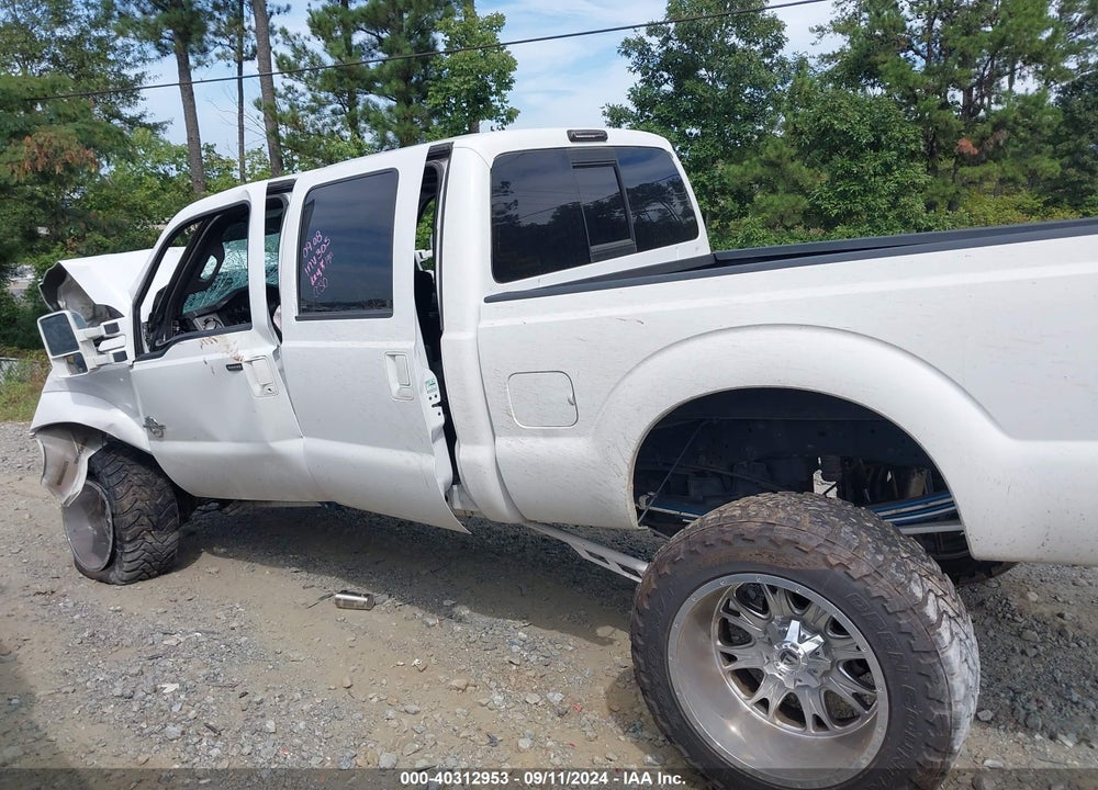 2013 FORD F-250 LARIAT VIN: 1FT7W2BT3DEB17208