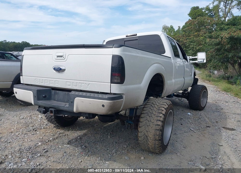 2013 FORD F-250 LARIAT VIN: 1FT7W2BT3DEB17208