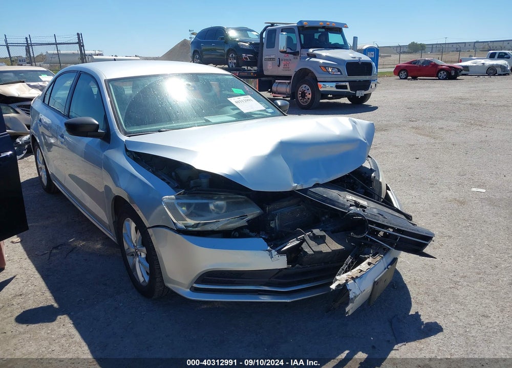 2015 VOLKSWAGEN JETTA 1.8T SE VIN: 3VWD17AJ8FM262494