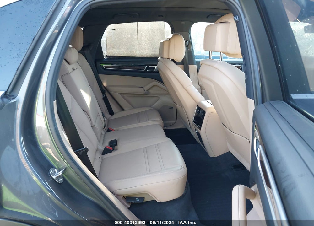 2023 PORSCHE CAYENNE S/S PLATINUM EDITION VIN: WP1AB2AY7PDA14428