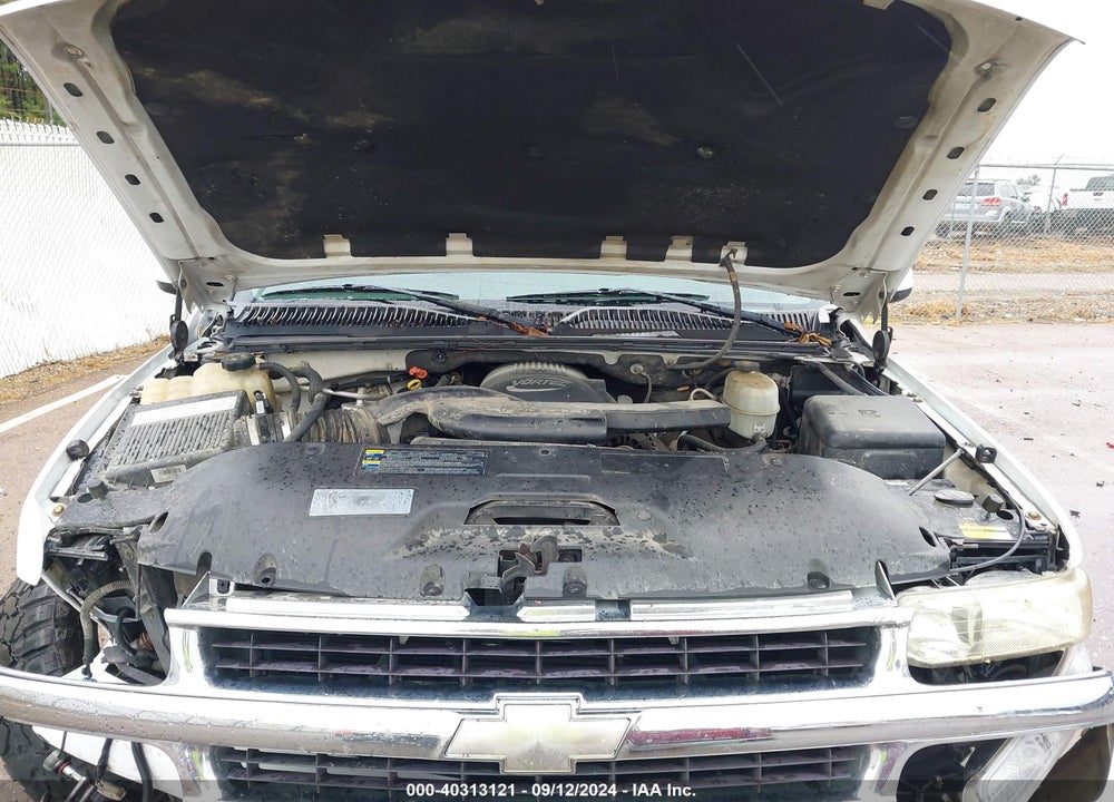 2004 CHEVROLET TAHOE LT VIN: 1GNEK13T54R252864