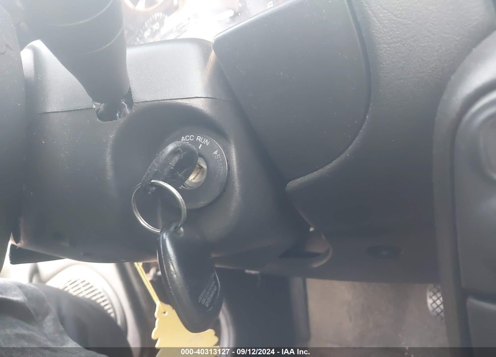 1997 SATURN SL SL1 VIN: 1G8ZH5282VZ403197