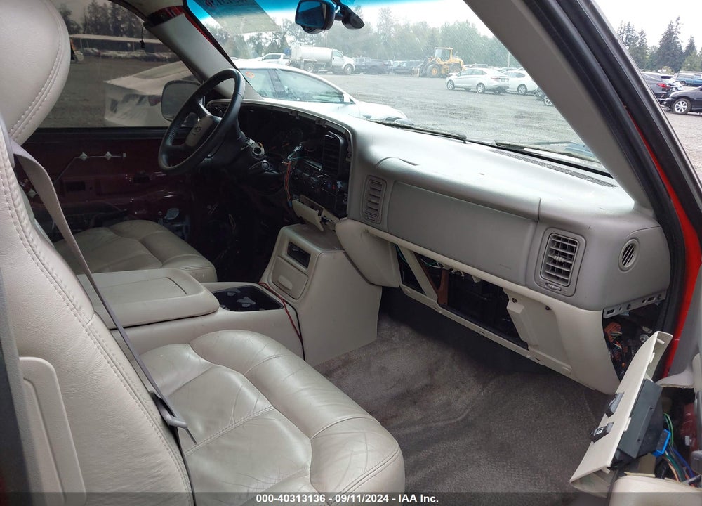 2002 CHEVROLET TAHOE LT VIN: 1GNEK13Z12J297414