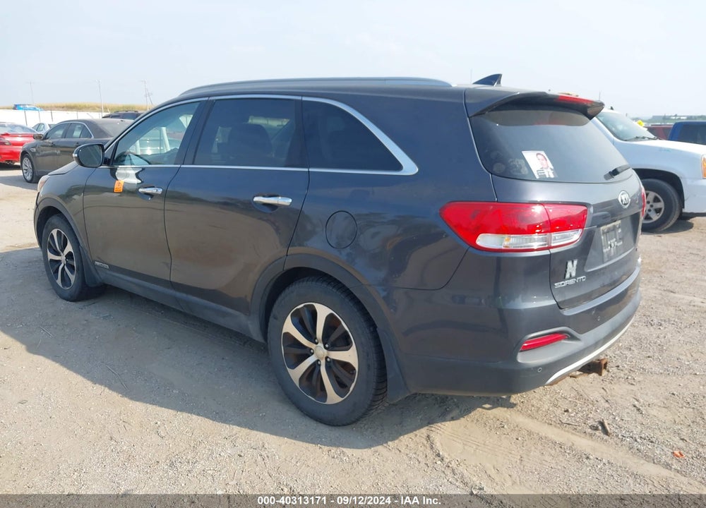 2016 KIA SORENTO 3.3L EX VIN: 5XYPHDA57GG134307
