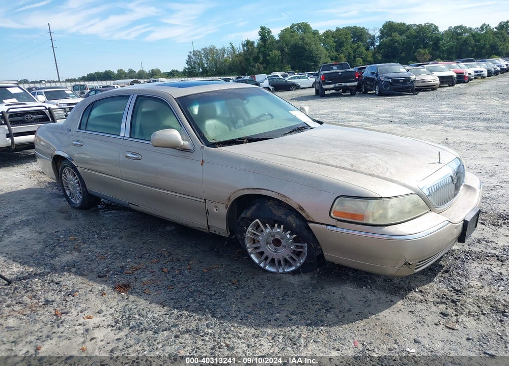 2006 LINCOLN TOWN CAR SIGNATURE LIMITED VIN: 1LNHM82W16Y650517