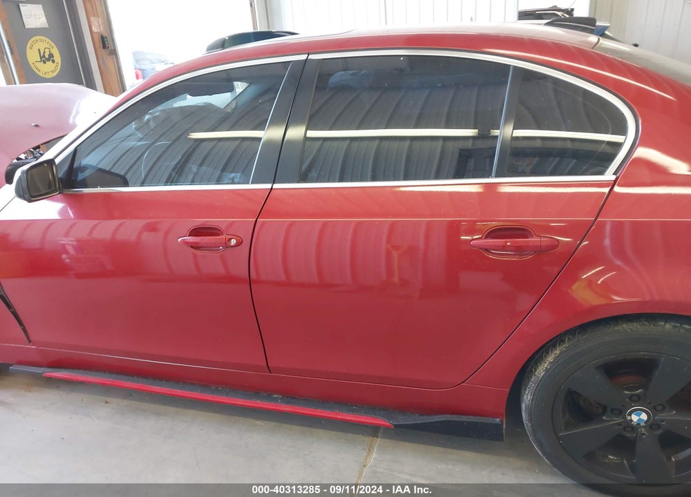 2007 BMW 525XI VIN: WBANF33517CW69333