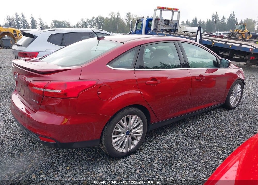 2015 FORD FOCUS TITANIUM VIN: 1FADP3J2XFL325069