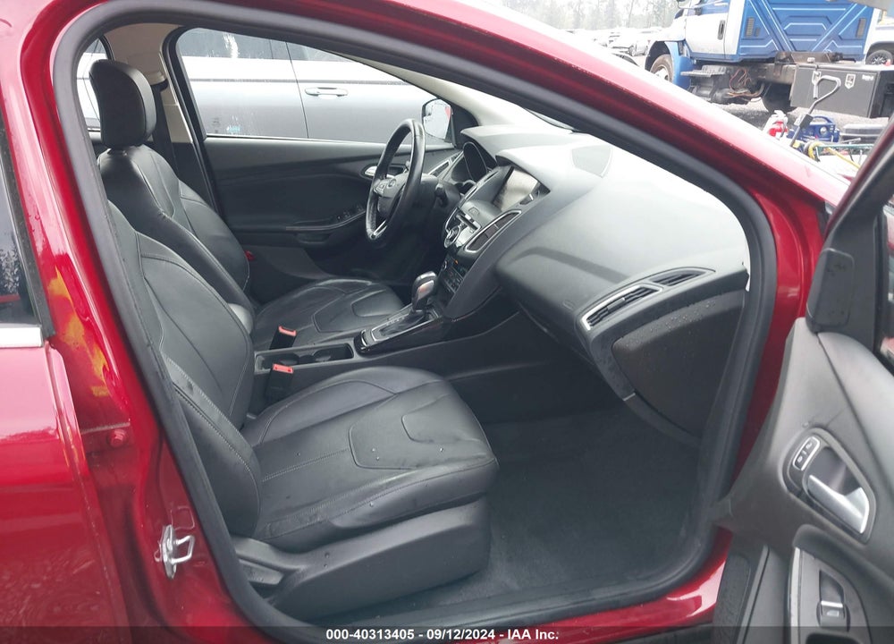 2015 FORD FOCUS TITANIUM VIN: 1FADP3J2XFL325069