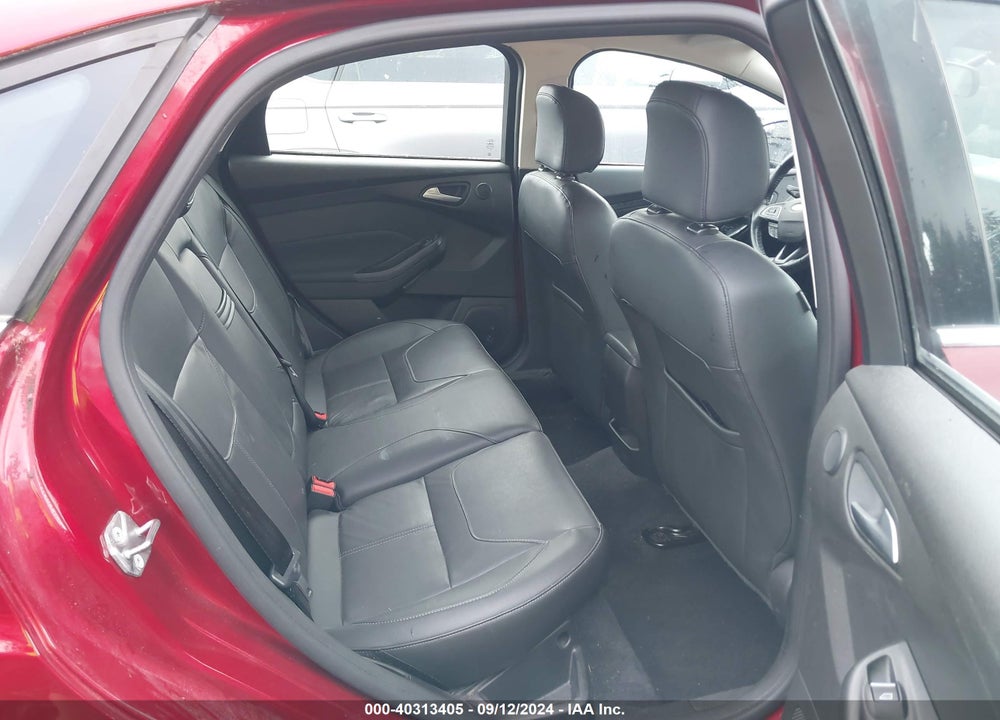 2015 FORD FOCUS TITANIUM VIN: 1FADP3J2XFL325069