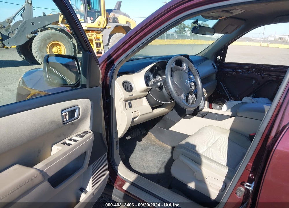 2013 HONDA PILOT LX VIN: 5FNYF4H29DB068108