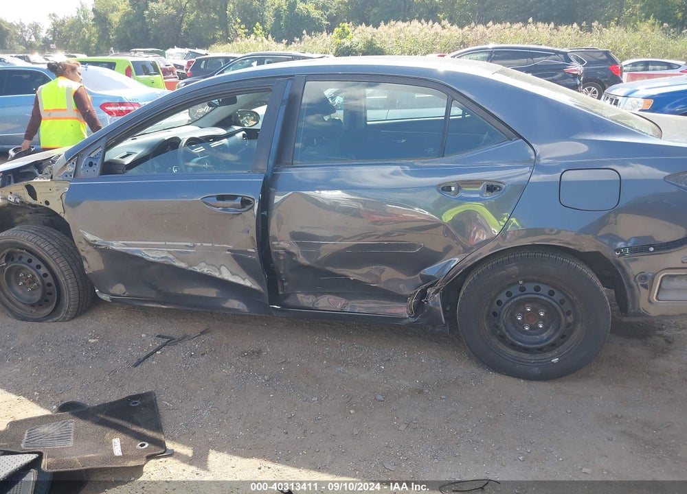 2017 TOYOTA COROLLA LE VIN: 2T1BURHE5HC844117