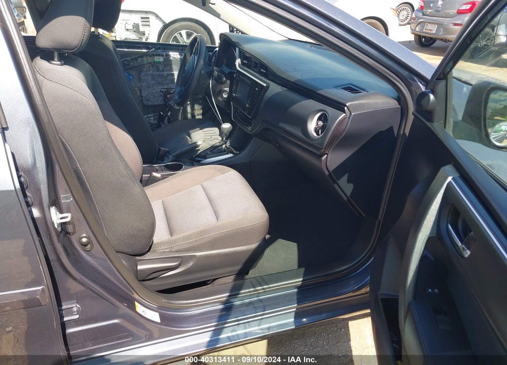 2017 TOYOTA COROLLA LE VIN: 2T1BURHE5HC844117