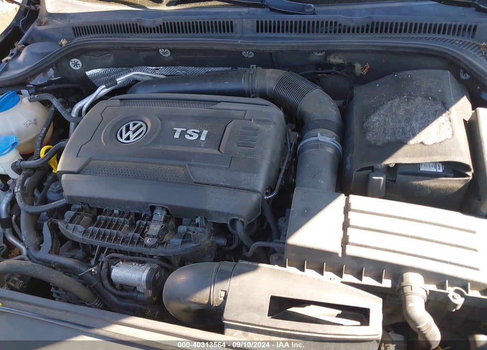 2014 VOLKSWAGEN JETTA 1.8T SE VIN: 3VWB17AJ9EM366322