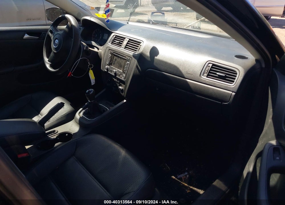 2014 VOLKSWAGEN JETTA 1.8T SE VIN: 3VWB17AJ9EM366322