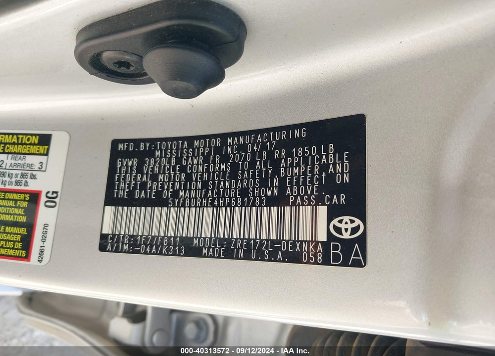 2017 TOYOTA COROLLA LE VIN: 5YFBURHE4HP681783