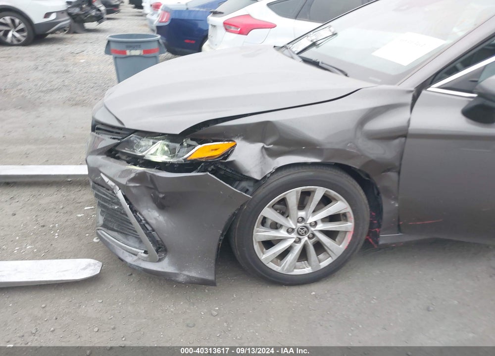 2022 TOYOTA CAMRY LE VIN: 4T1C11AK7NU693516