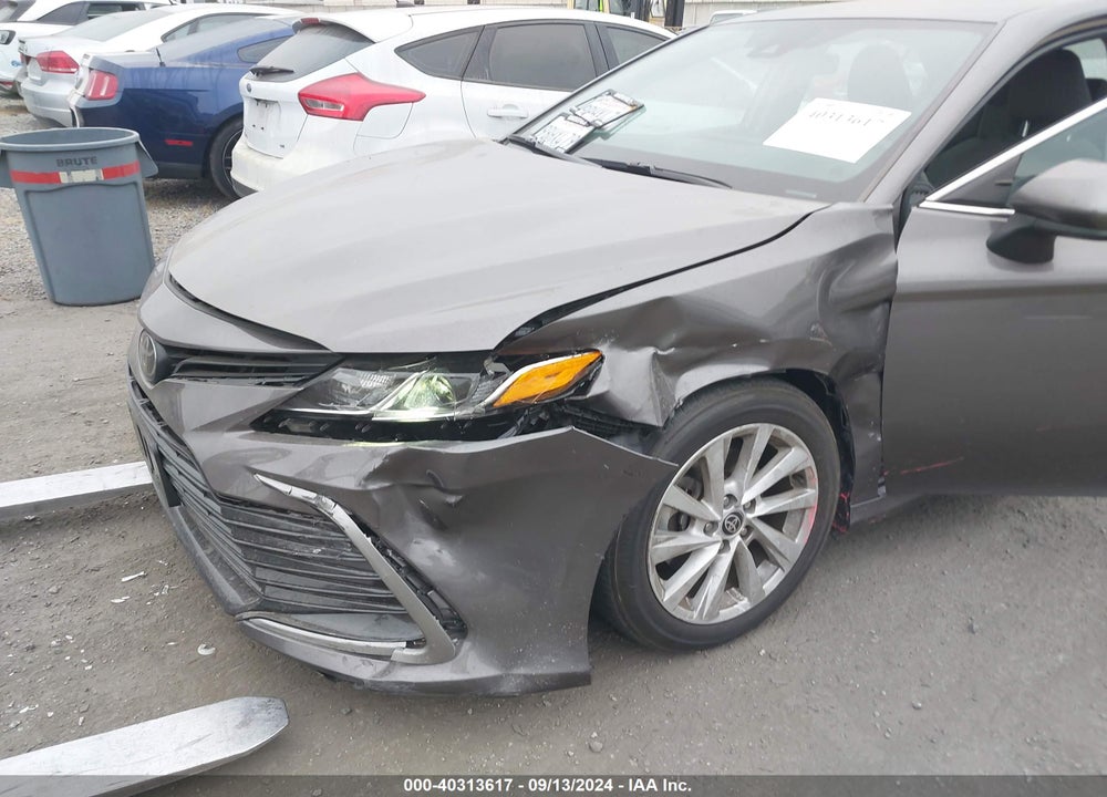 2022 TOYOTA CAMRY LE VIN: 4T1C11AK7NU693516