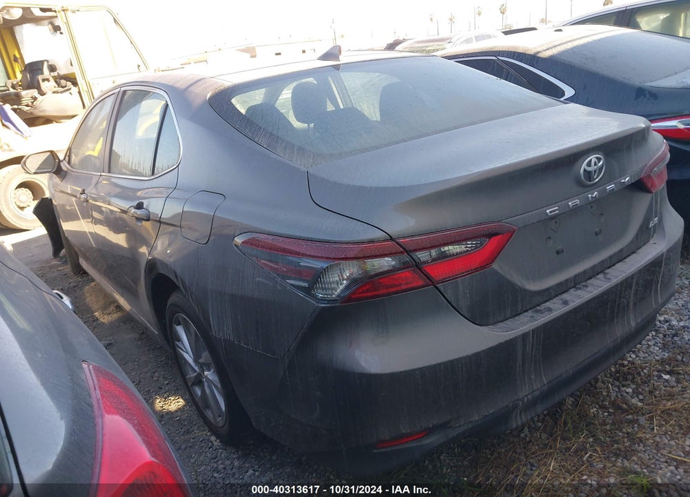 2022 TOYOTA CAMRY LE VIN: 4T1C11AK7NU693516