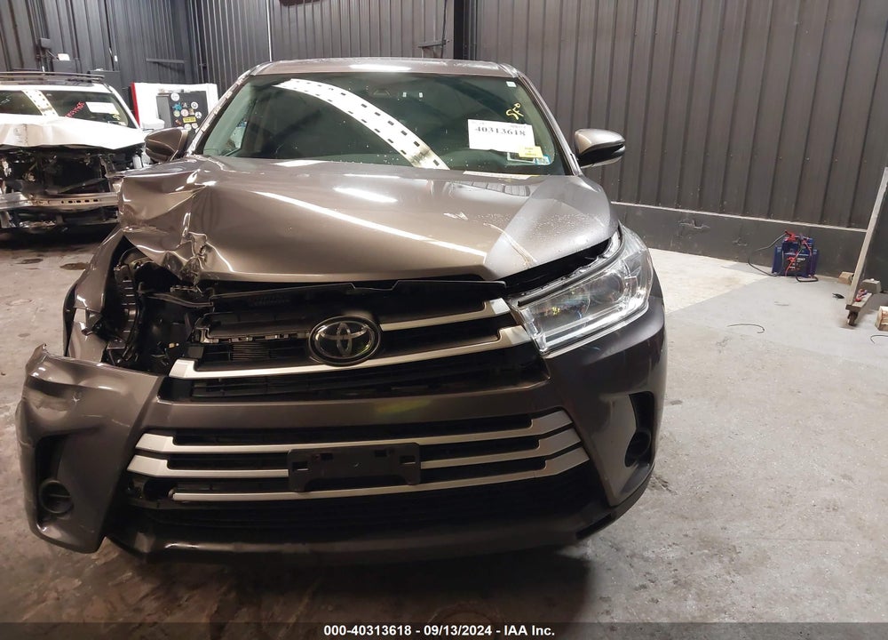 2019 TOYOTA HIGHLANDER LE VIN: 5TDBZRFHXKS995600