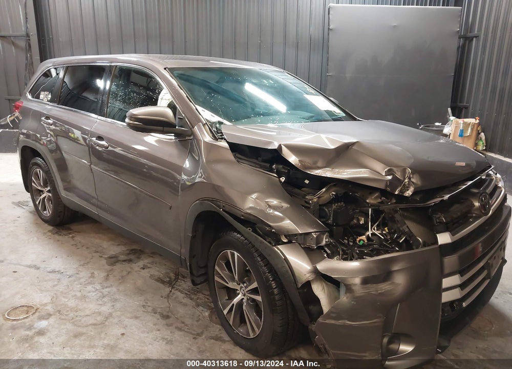 2019 TOYOTA HIGHLANDER LE VIN: 5TDBZRFHXKS995600