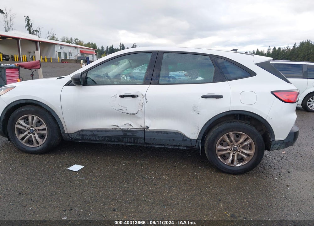 2022 FORD ESCAPE S VIN: 1FMCU0F61NUA83933