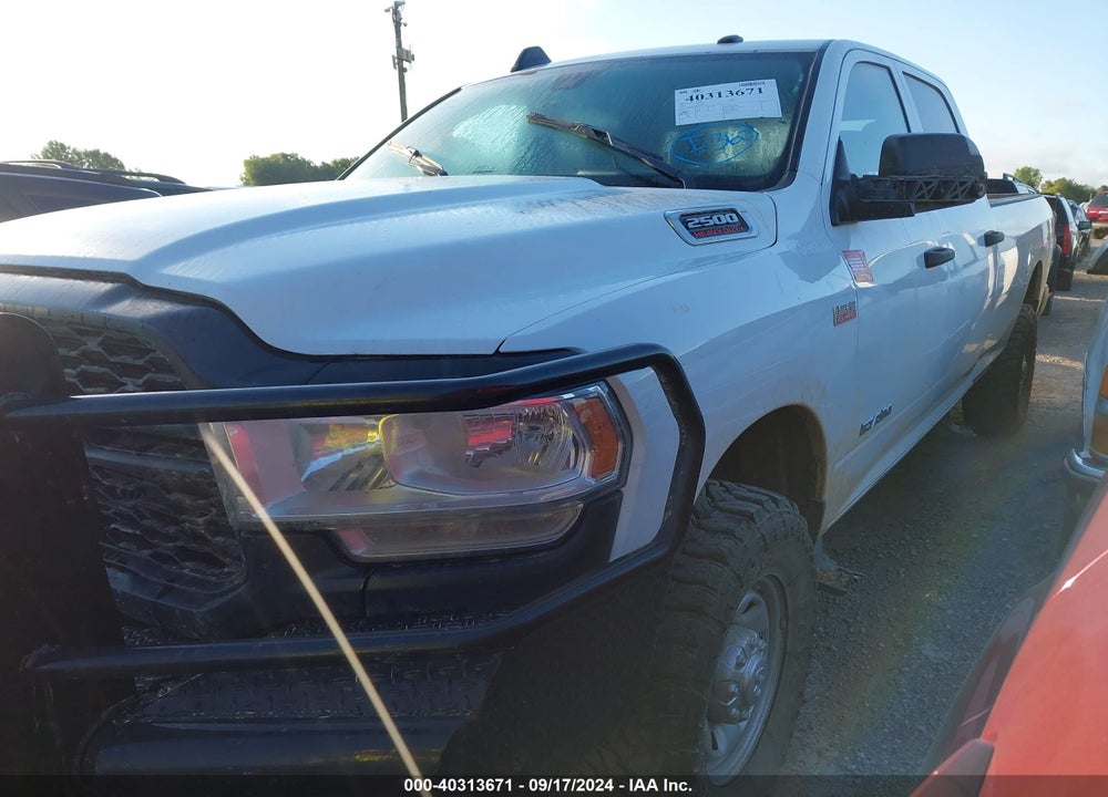 2022 RAM 2500 TRADESMAN 4X4 8' BOX VIN: 3C6UR5HJ7NG251545