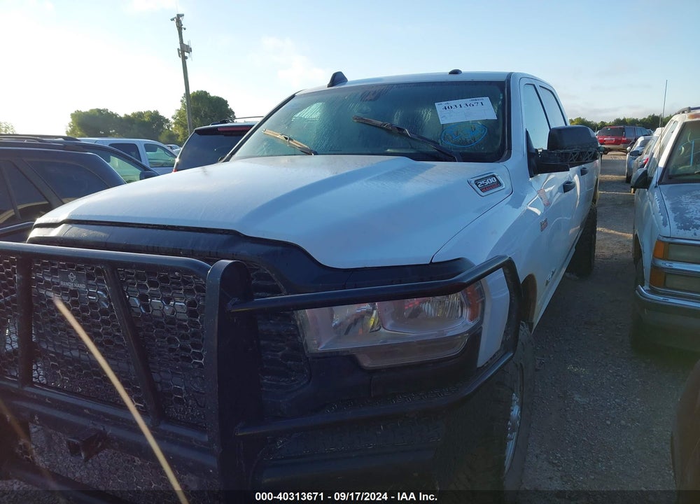 2022 RAM 2500 TRADESMAN 4X4 8' BOX VIN: 3C6UR5HJ7NG251545