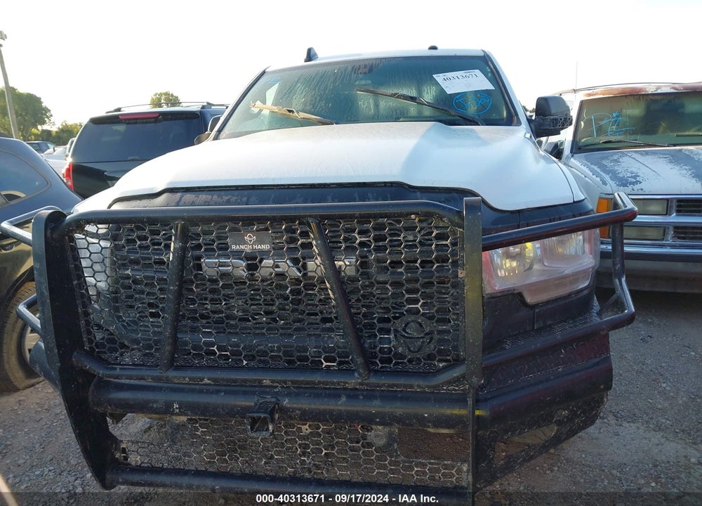2022 RAM 2500 TRADESMAN 4X4 8' BOX VIN: 3C6UR5HJ7NG251545