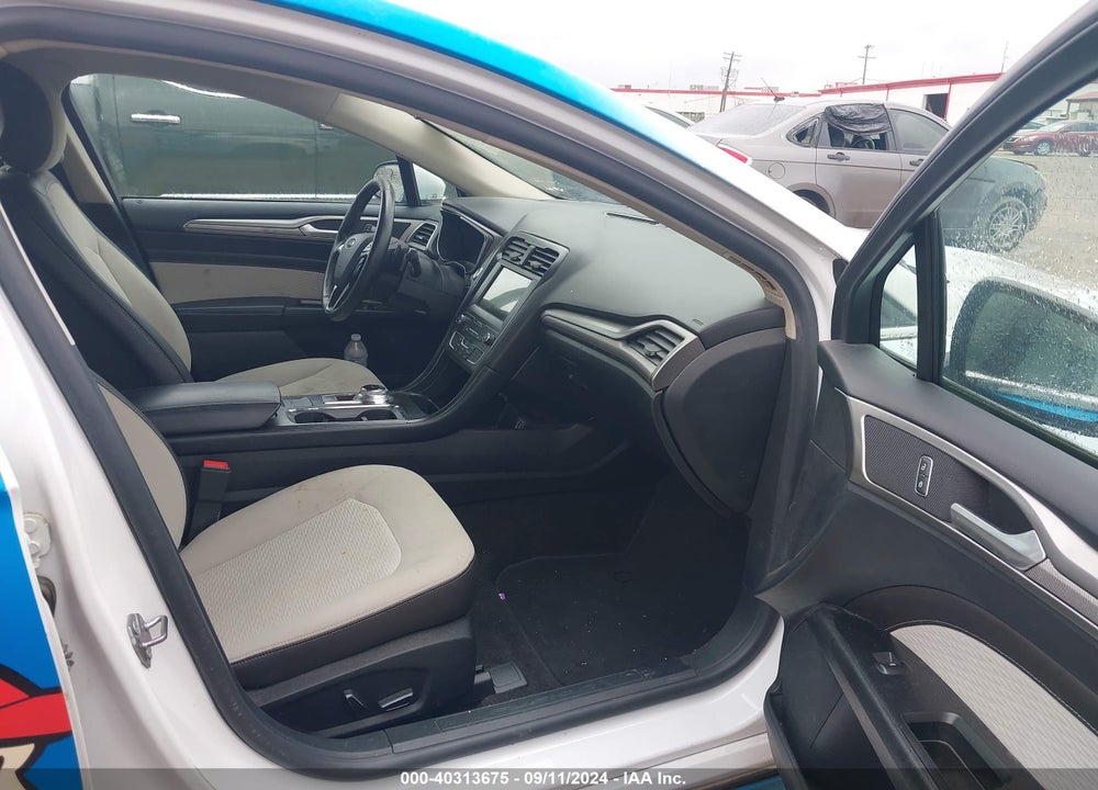 2019 FORD FUSION SE VIN: 3FA6P0HD4KR127307
