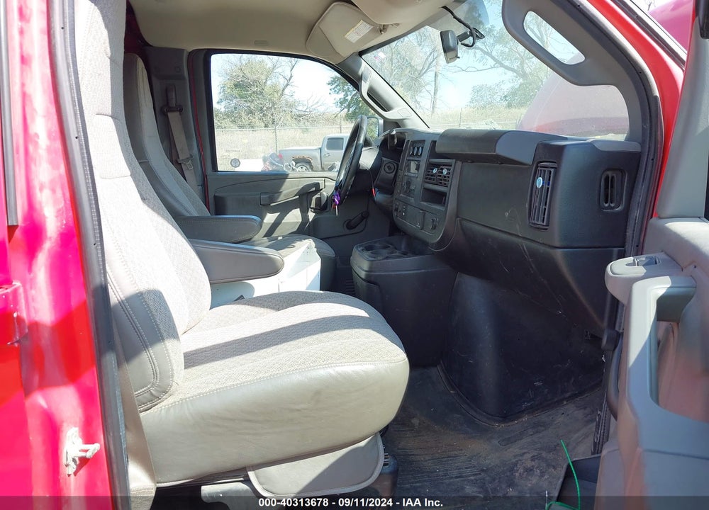 2017 GMC SAVANA 3500 WORK VAN VIN: 1GTZ7GFG9H1241948