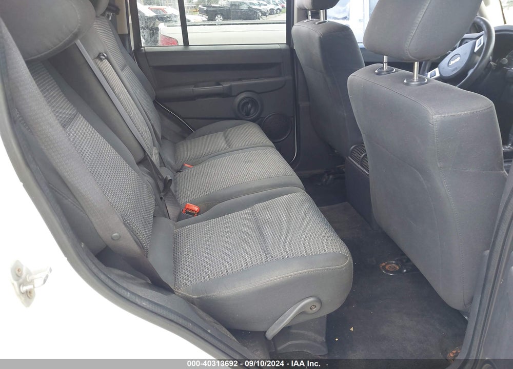 2008 JEEP COMMANDER SPORT VIN: 1J8HH48K88C145895