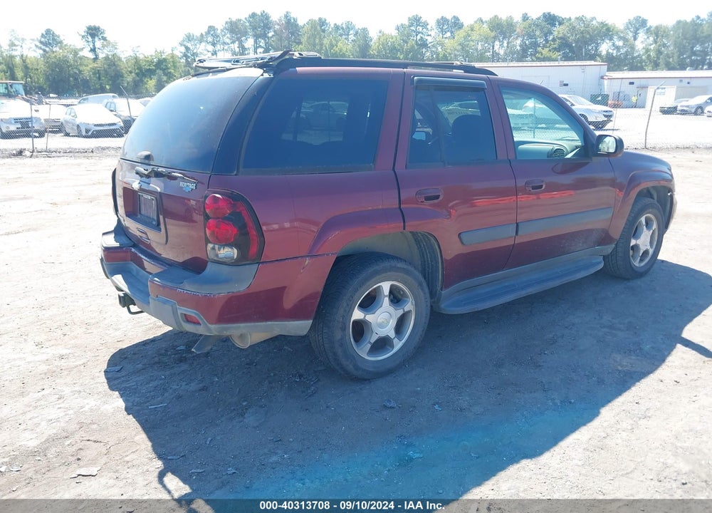 2005 CHEVROLET TRAILBLAZER LT VIN: 1GNDT13S352193680