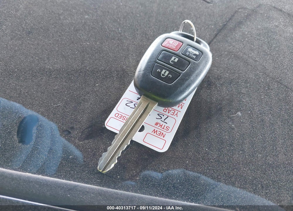 2014 TOYOTA COROLLA LE PLUS VIN: 2T1BURHE3EC211630