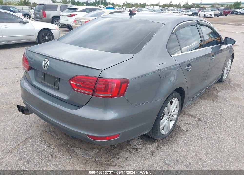 2014 VOLKSWAGEN JETTA GLI VIN: 3VW5S7AJ6EM358916
