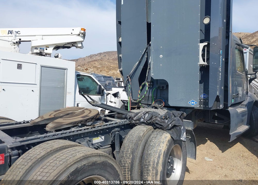 2022 VOLVO VNL VIN: 4V4NC9UG3NN318430