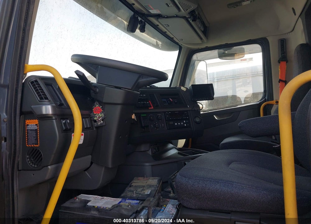 2022 VOLVO VNL VIN: 4V4NC9UG3NN318430