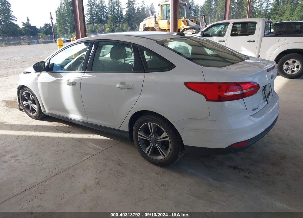 2018 FORD FOCUS SE VIN: 1FADP3FE0JL241564