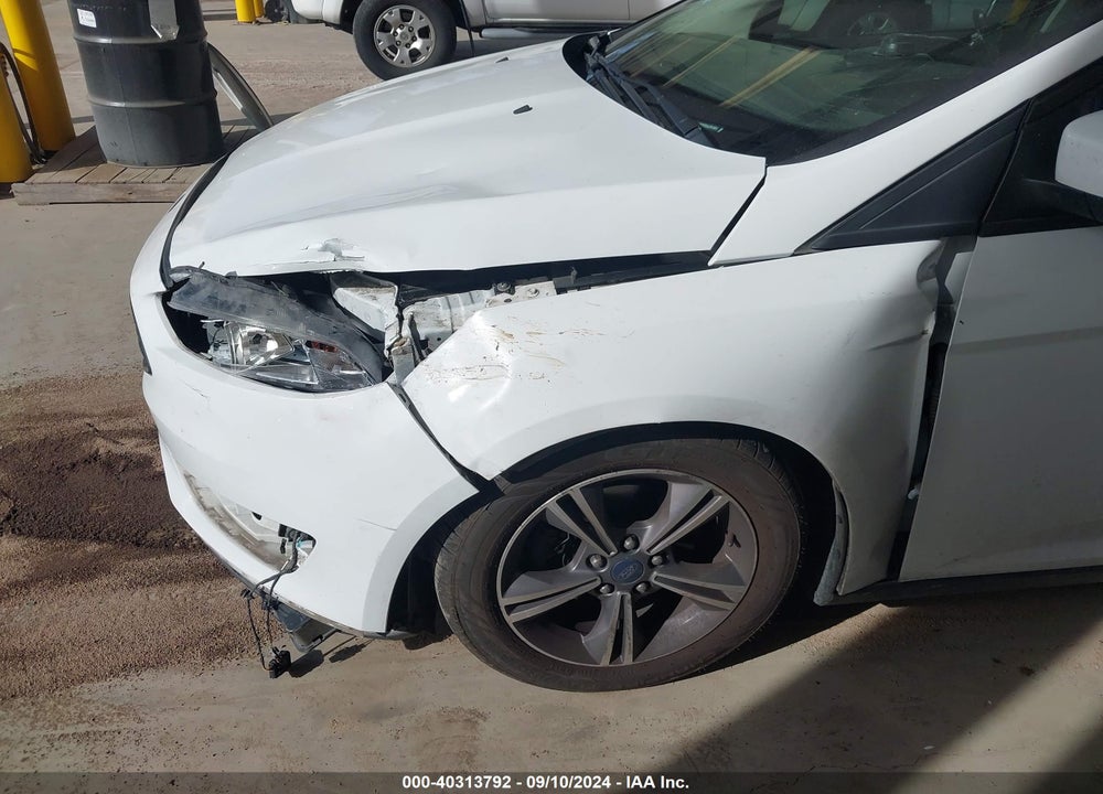 2018 FORD FOCUS SE VIN: 1FADP3FE0JL241564